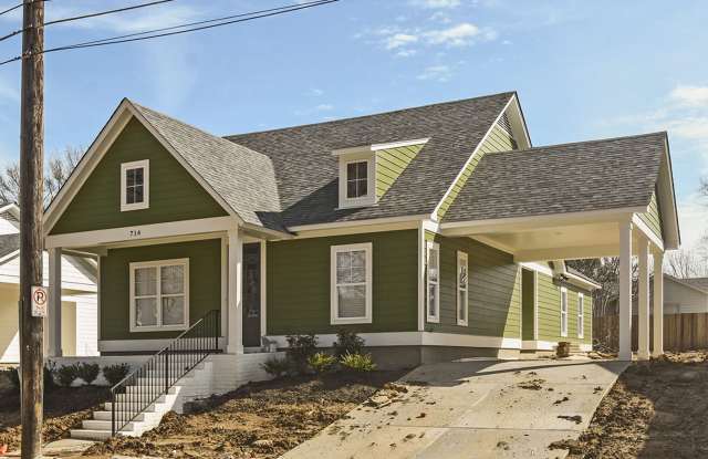 4 bed, 2 baths near U of M built 2020 carport photos photos