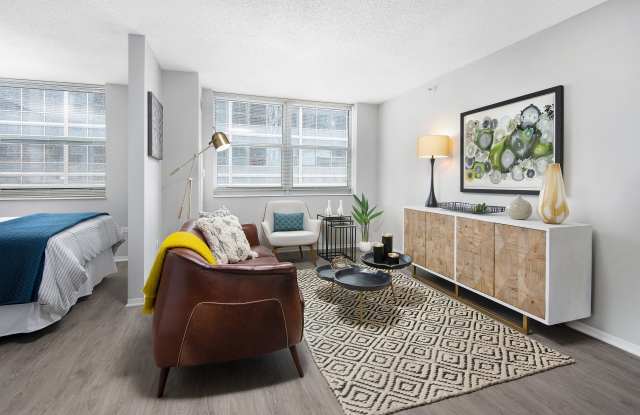 180 North Jefferson Gallery 3