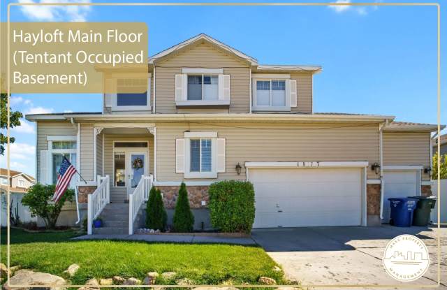 Gorgeous 3-Bed 2.5-Bath Home: w/ Tenant Occupied Basement photos photos