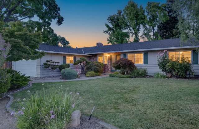 Single-Story Walnut Creek Home Near Top-Rated Schools, BART & Shopping photos photos