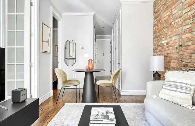 438 West 52nd Street photos photos