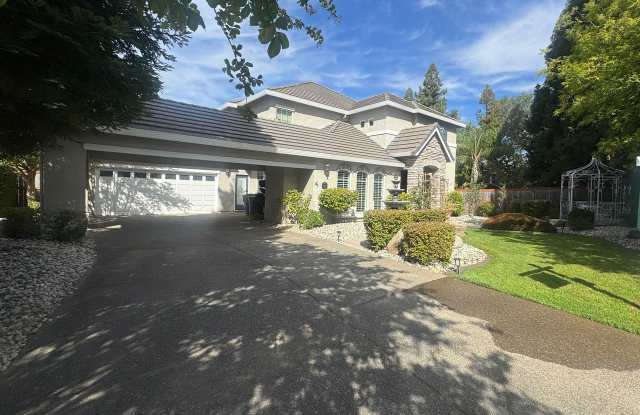 Beautiful Executive Home, 4 Bedrooms, 3.5 Bathrooms in Desirable Granite Bay Gallery 3