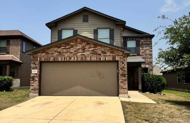 Ready for Move In! Spacious 4 bedroom 3 bath in Southton - Southeast SA - 4507 Stetson View, San Antonio, TX 78223