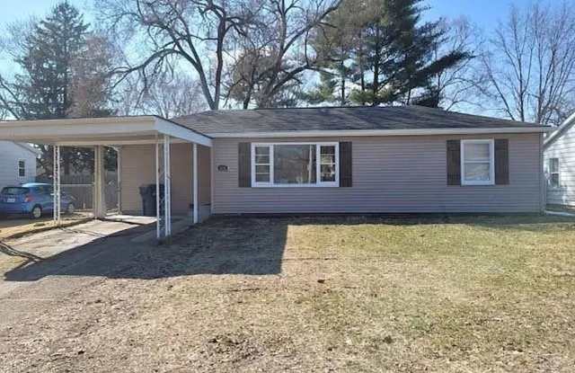 Spacious 3 Bedroom Home with Fenced Yard, Updated Kitchen & Covered Parking! photos photos