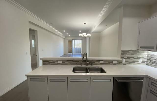4180 Wilshire Blvd Apt 508 Gallery 2