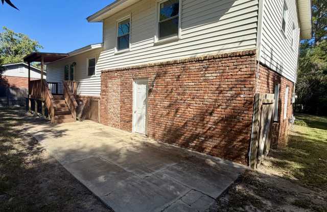 215 Sunnydale Drive Gallery 1