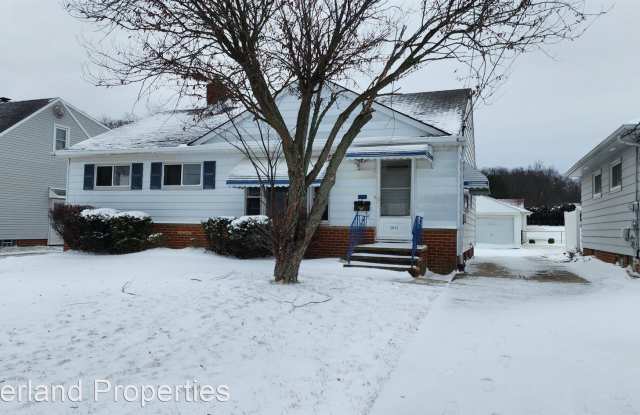 3015 Winthrop Dr Gallery 2