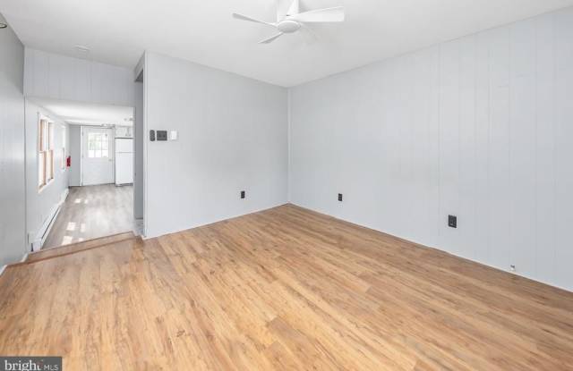114 E MILLBROOKE Gallery 3