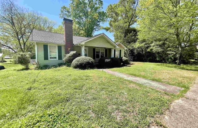 309 W Queen - 309 West Queen Street, Cedartown, GA 30125