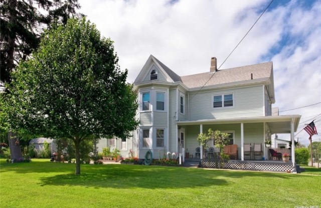 508 Fourth Street - 508 4th Street, Greenport, NY 11944
