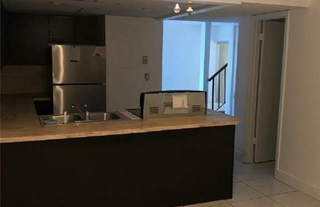 8031 Lagos De Campo Blvd photos photos