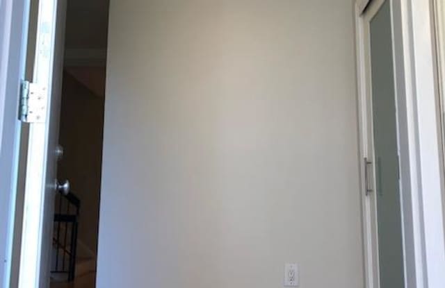 1745 CY COURT Gallery 2
