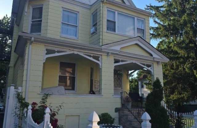 155 N Maple Ave photos photos