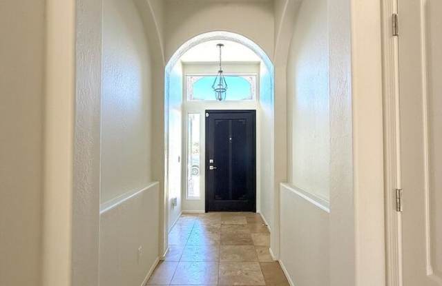 8757 East Avalon Drive Gallery 4