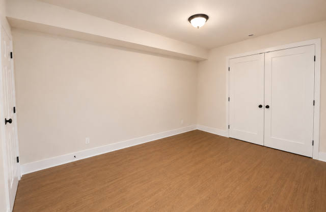 7416 North Ashland BoulevardApt 1 Gallery 4
