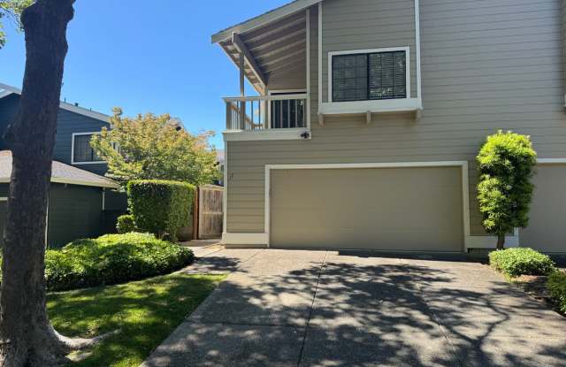 Charming and Serene 3BD/2.5BA Duet In Desirable Moraga Neighborhood! photos photos