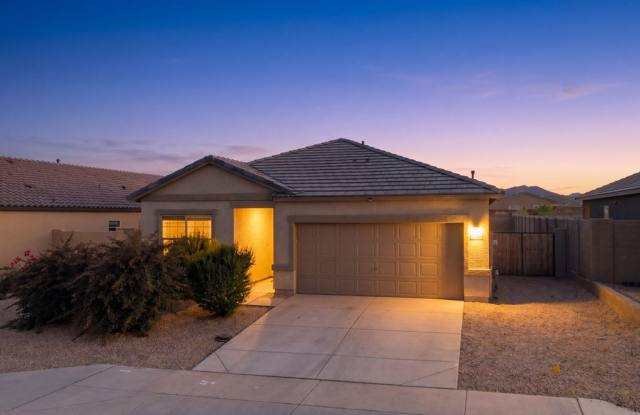 Modern Litchfield Park Home | 4 Bed, RV Gate + Open Kitchen photos photos