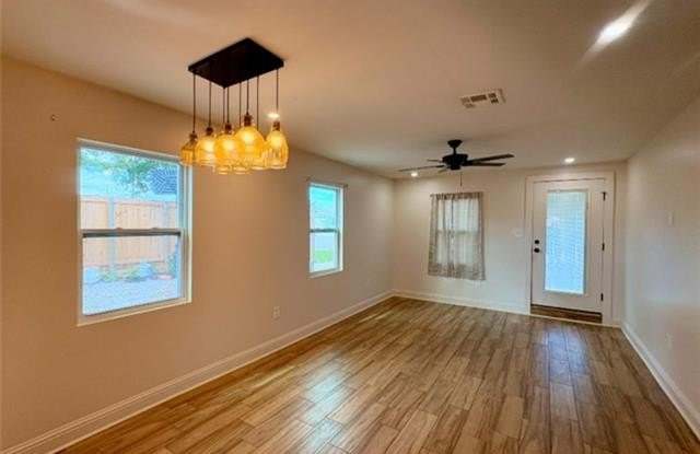 1924 ROOSEVELT Boulevard Gallery 3