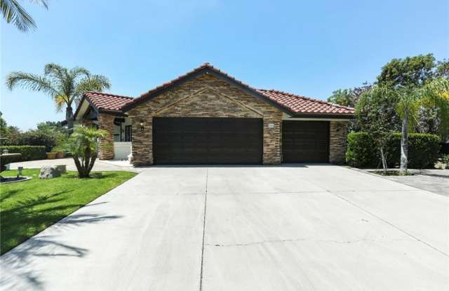 306 S Whitestone Drive Gallery 2