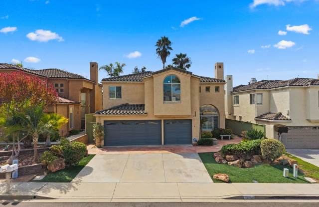 4 Bed/2.5 Bath Vista Residence Beautifully Upgraded and Ready for Move In! - 1542 Sapphire Lane, Vista, CA 92081