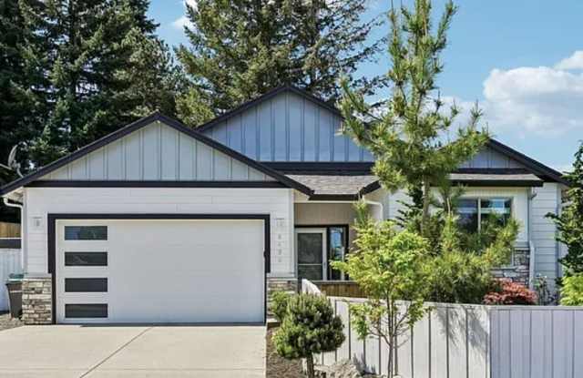 Modern Vancouver Home with Open Living & Contemporary Finishes photos photos
