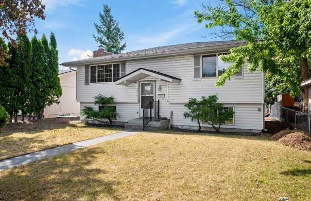 4 Bedroom Northeast Spokane Home - Available Now photos photos