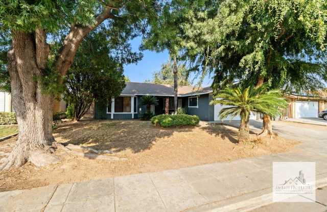 Four Bedroom Home In Clovis! photos photos