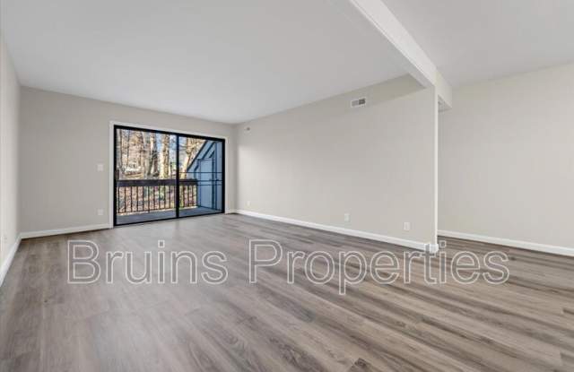 1504 Benjamin Parkway photos photos