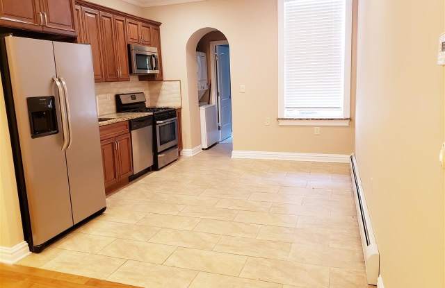 913 WASHINGTON ST photos photos