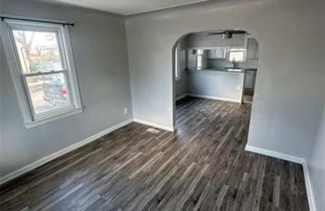 18722 BRADY Gallery 3