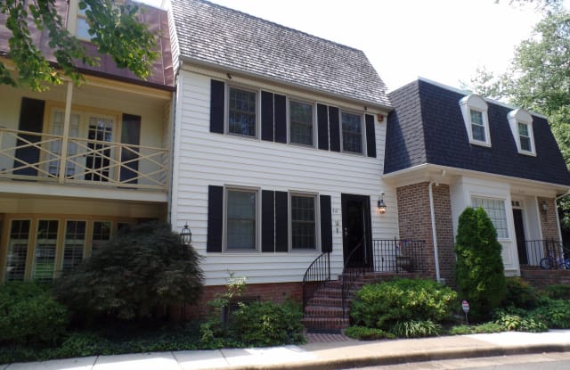 312 WRENS WAY - 312 Wrens Way, Falls Church, VA 22046