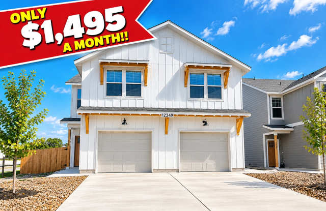 12349 Montgomery Forest Gallery 1