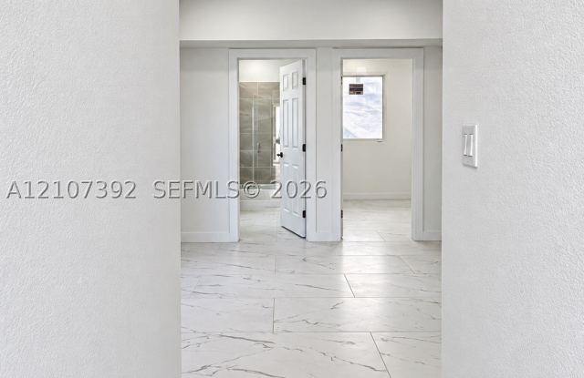829 SW 3rd St Gallery 2