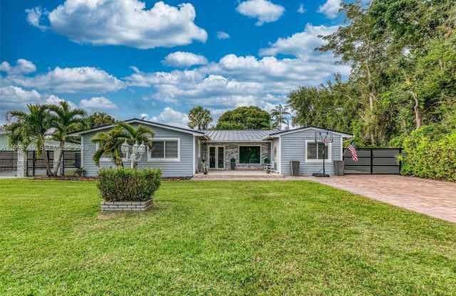 17420 SW 84th Ct photos photos