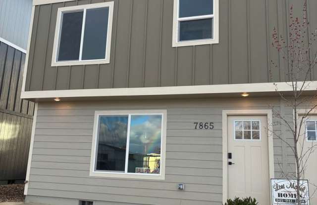 Modern New Construction 1 Bedroom / 1 Bath including Utilities photos photos