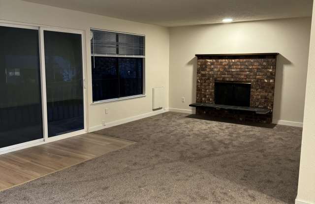 3252 Southeast Goldmaur Court - 1 Gallery 3