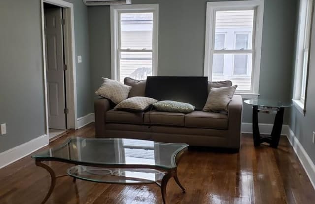 33 Highland Street - 33 Highland Street, Framingham, MA 01702