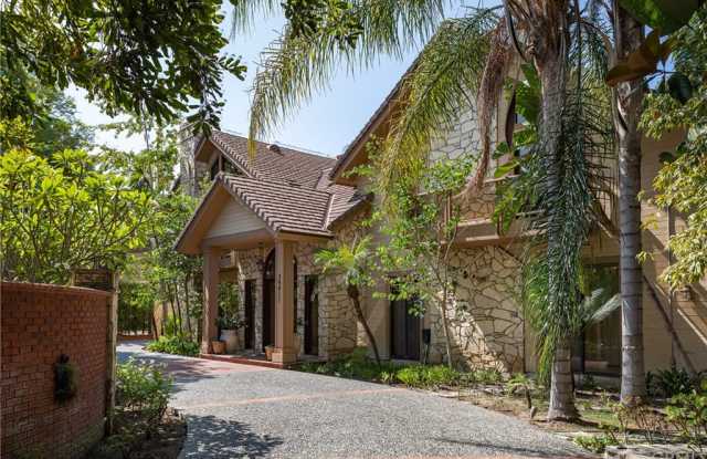 26411 Chaparral Place Gallery 4
