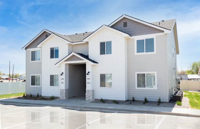 821 Nw 21st St - 821 Northwest 21st Street, Fruitland, ID 83619