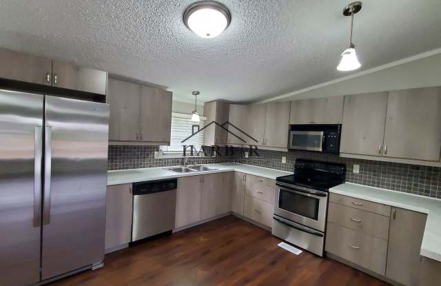Spacious, Newly Renovated 3 Bed, 2 Bath Home photos photos Spacious, Newly Renovated 3 Bed, 2 Bath Home photos photos