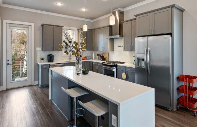 3 Bedroom House in Lake at Anselmo Gallery 4