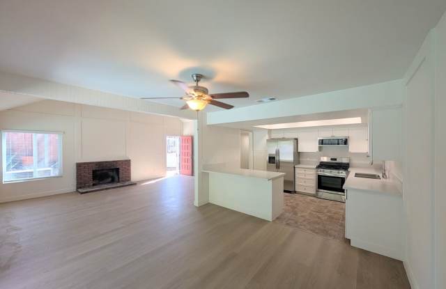 Your Own Oasis in Carlsbad with a Pool! Gallery 1