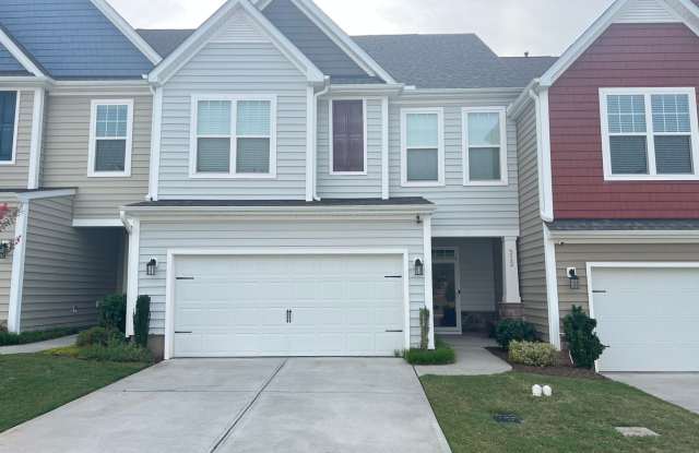 Spacious 3 bedroom townhome in Brier Creek photos photos