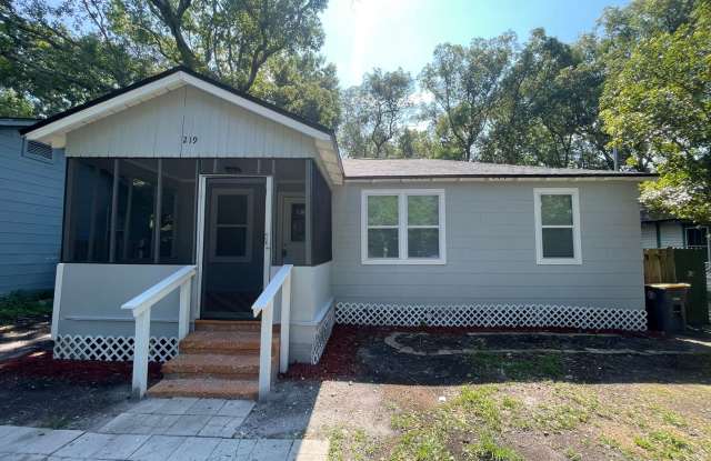 4/2 Single Family Home : Available Now! photos photos