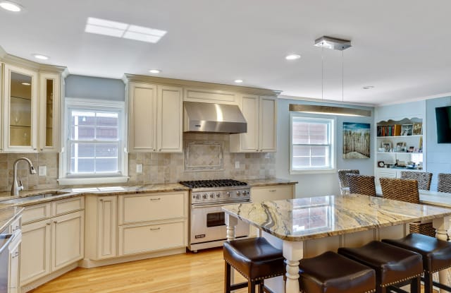 14 York Avenue - 14 York Avenue, Spring Lake, NJ 07762