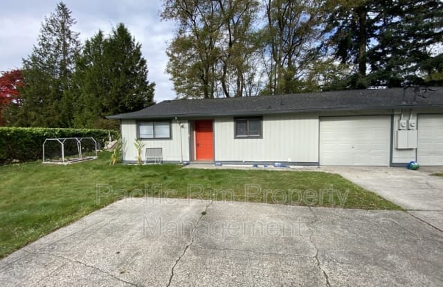 10415-10419 112th St SW - 10415 112th St SW, Lakewood, WA 98498