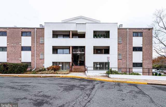 4360 LEE HIGHWAY - 4360 Lee Highway, Arlington, VA 22207