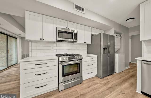 2045 ROYAL FERN Court photos photos