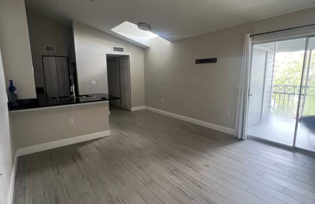 Modern 1-Bedroom Condo with Resort-Style Amenities in Gated Orlando Community photos photos