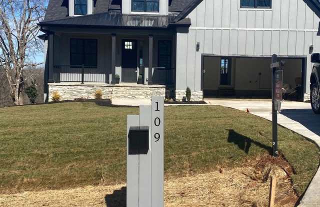 Spacious 5BR House in Easley photos photos